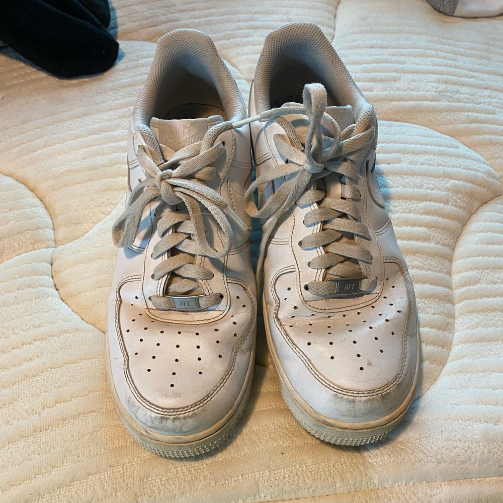 WHITE AIR FORCE ONES MENS 10.5